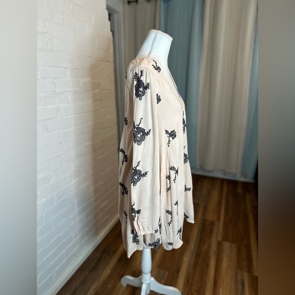 Free People Flowy Tunic Style Dress with Backless Detail - Picture 6 of 9